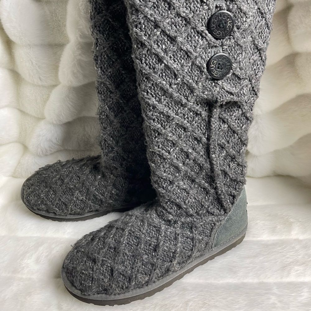 UGG Australia latice charcoal gray knit boots reversible knee high to short SZ9